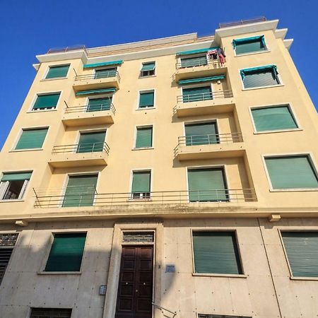 Bilocale ristrutturato a nuovo a 20 metri dal mare Varazze Esterno foto